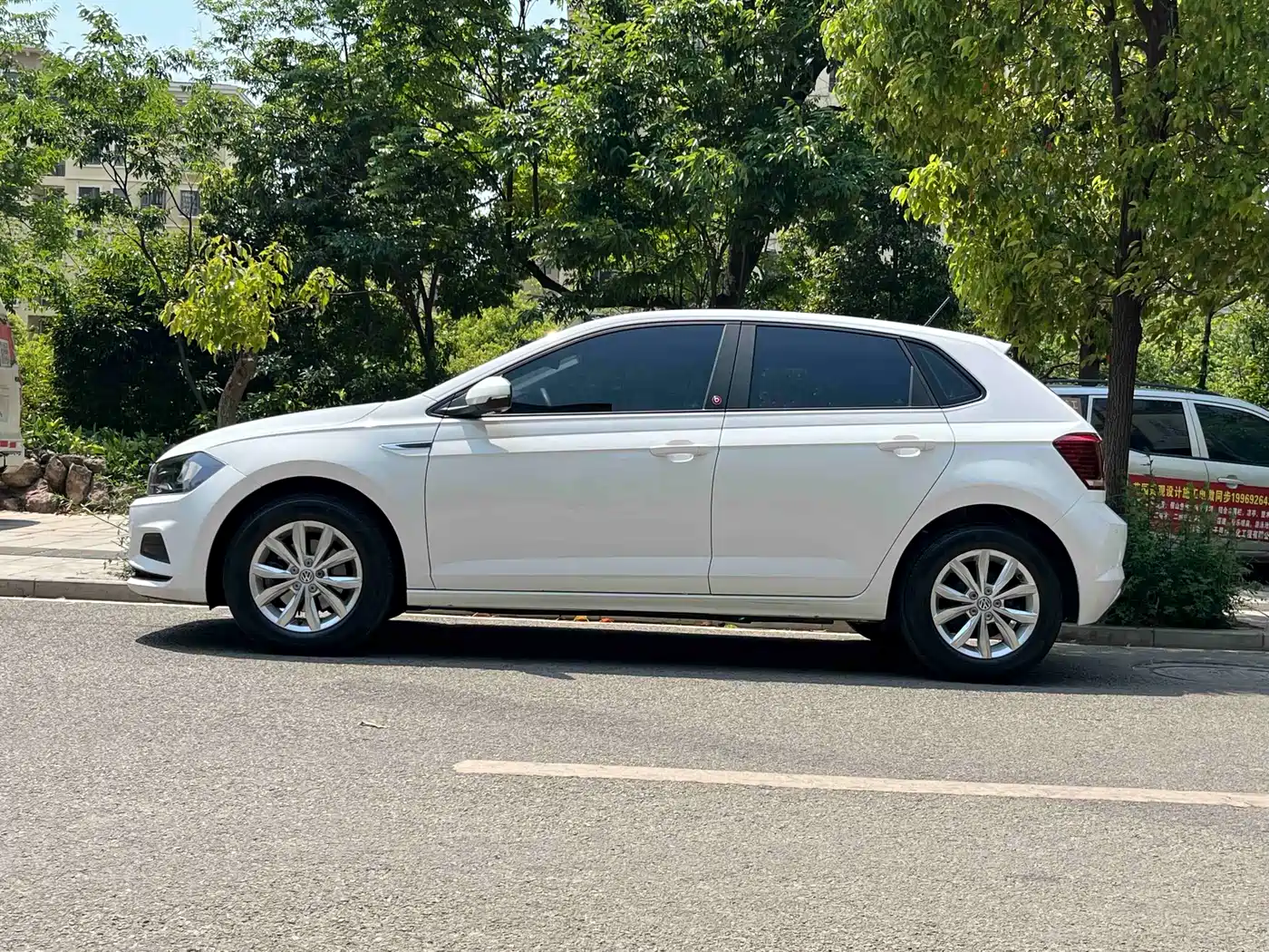 Volkswagen Polo 2019 Plus 1.5L Automatic Colorful Tech Edition фото 6