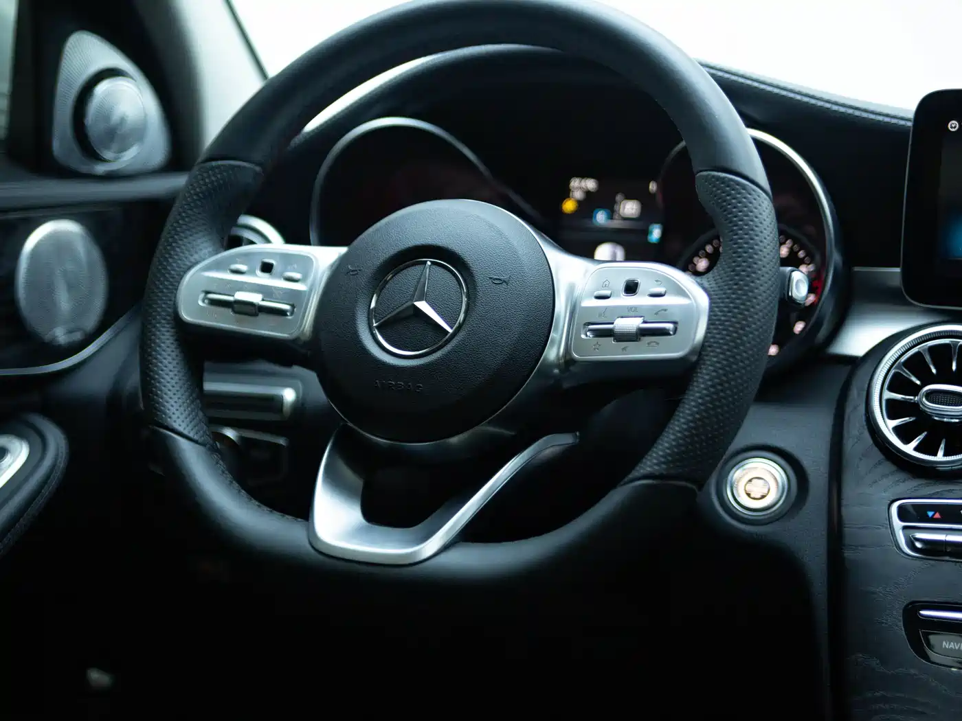 Mercedes-Benz C-Class 2020 Facelift C 200 L Dynamic Sport фото 16