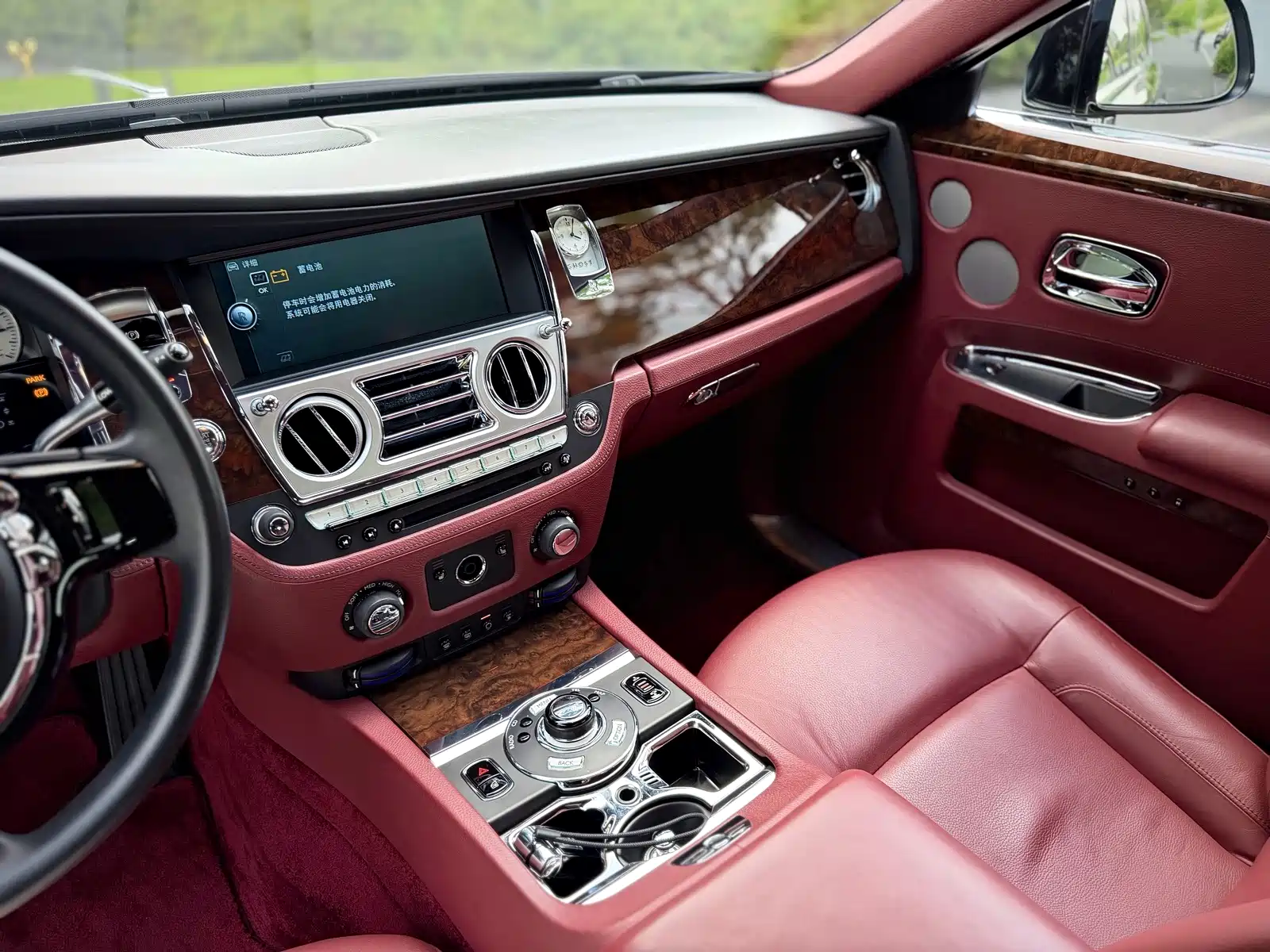 Фото 14 - Rolls-Royce Ghost
