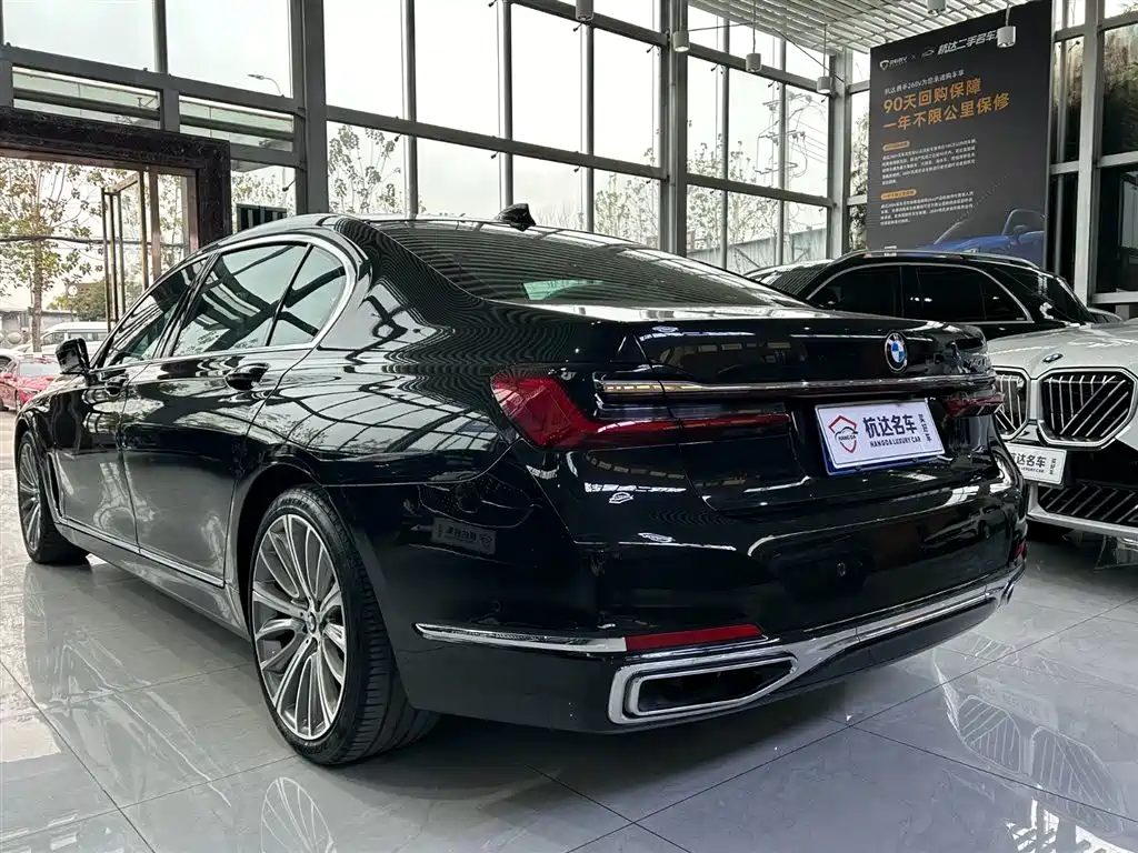 BMW 7 Series 2021 Model 740Li Leading Luxury Package фото 6