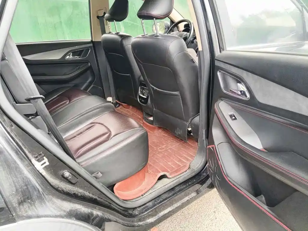 Baojun 560 2015 2015 1.8L Manual Luxury