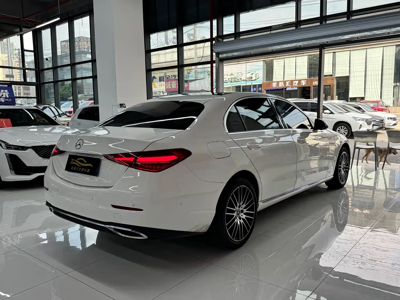 Фото 16 - Mercedes-Benz C-Class