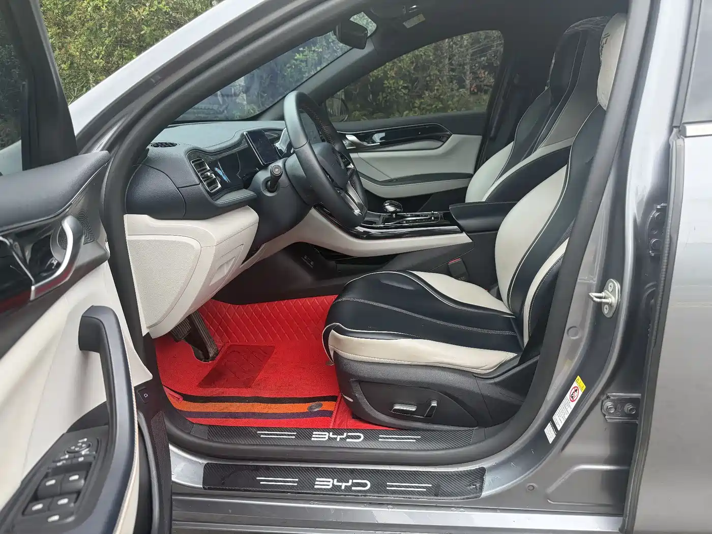 BYD Qin PLUS 2021 DM-i 120KM Flagship фото 8