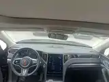 Photo 10 - Hongqi HS7 PHEV