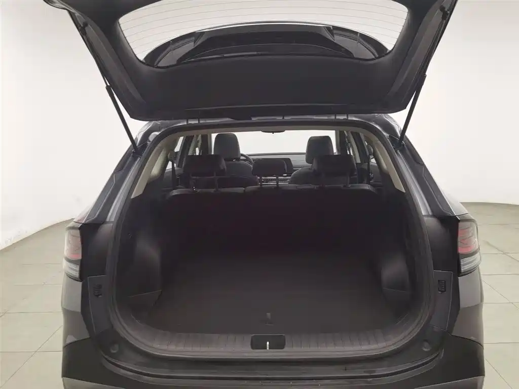 Kia Sportage 2023 2.0T 2WD Premium Edition фото 16