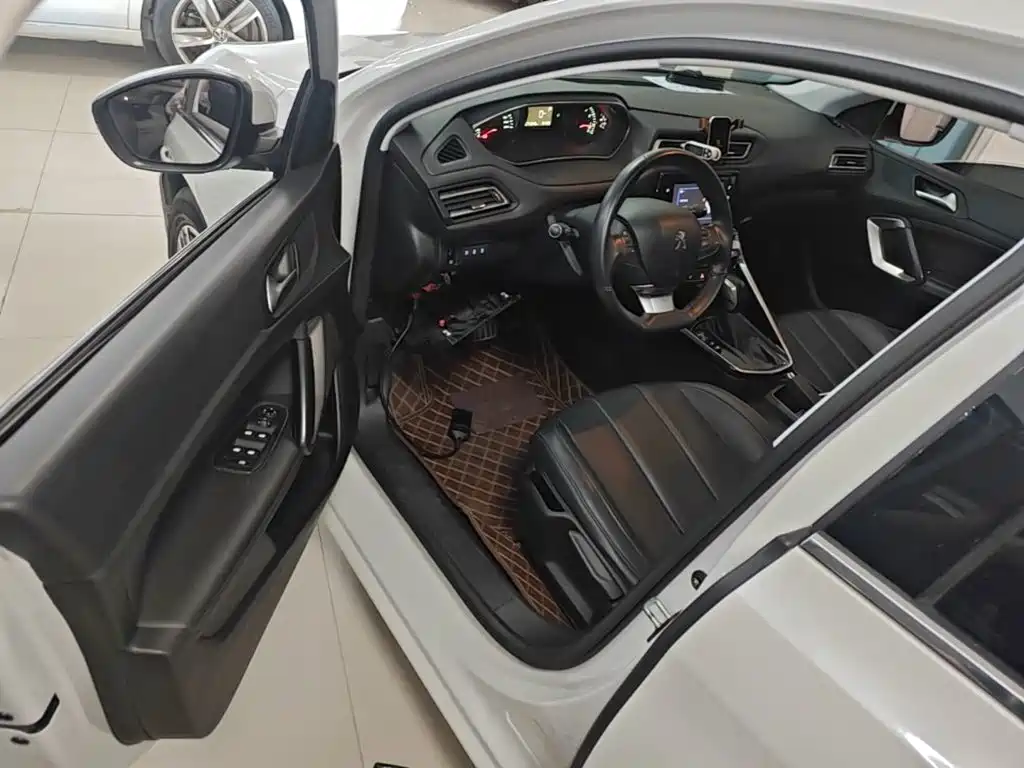 Peugeot 308 2018 2018 1.6L Auto Luxury Edition