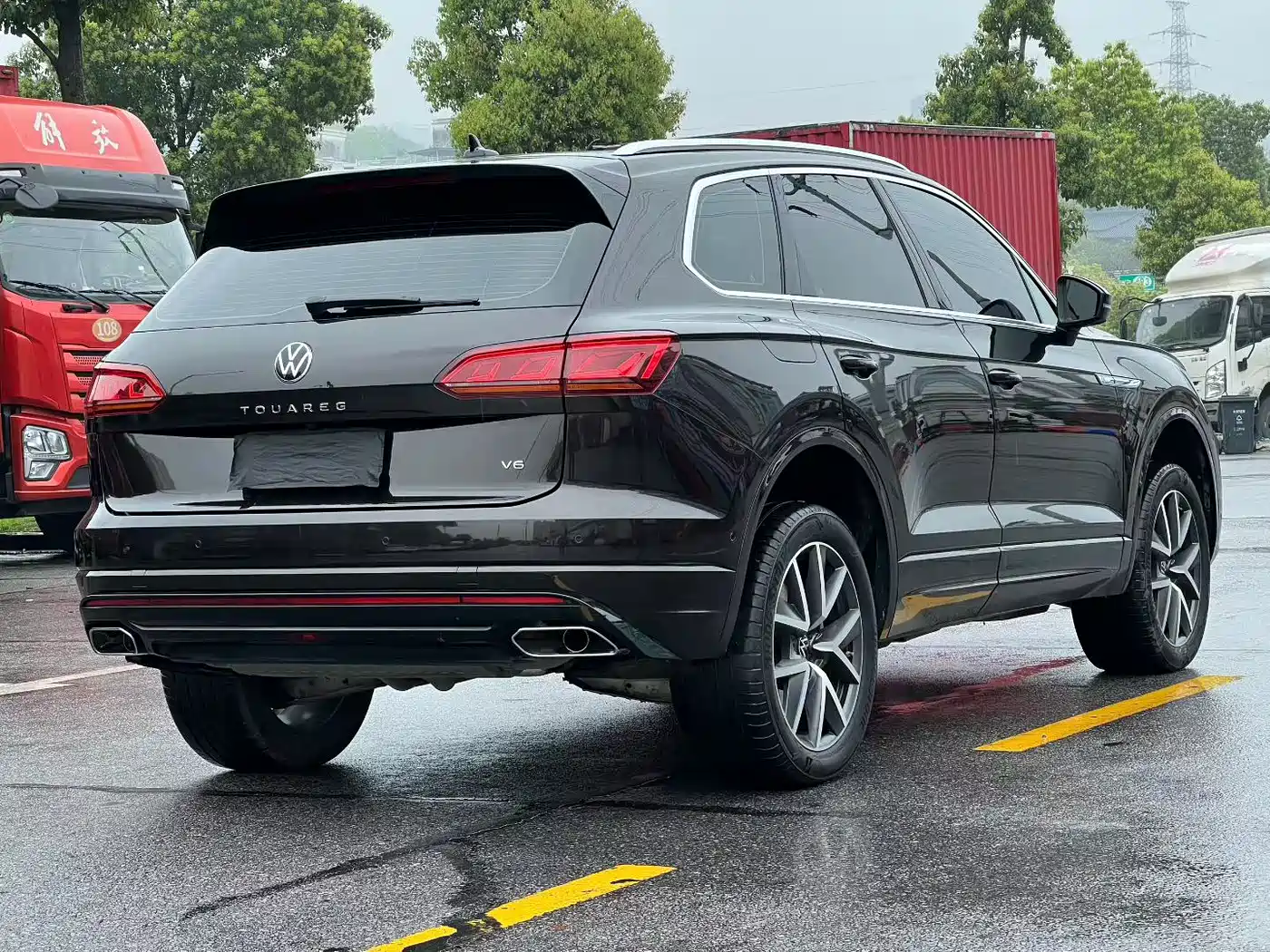 VOLKSWAGEN TOUAREG