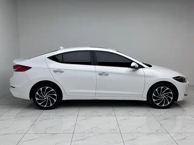 Hyundai Elantra 2019 1.4T Dual-clutch XuanDong·Vitality Type фото 8