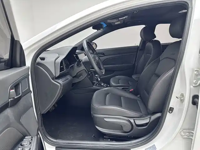 Hyundai Elantra 2019 1.4T Dual-clutch XuanDong·Vitality Type фото 13