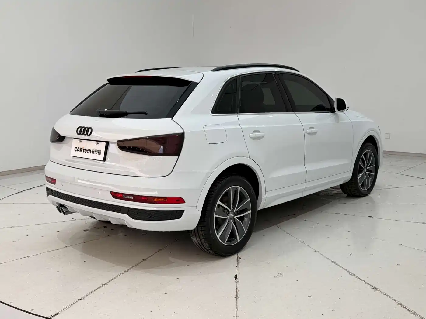 Audi Q3 2018 35 TFSI Fashion Collector's Edition фото 8