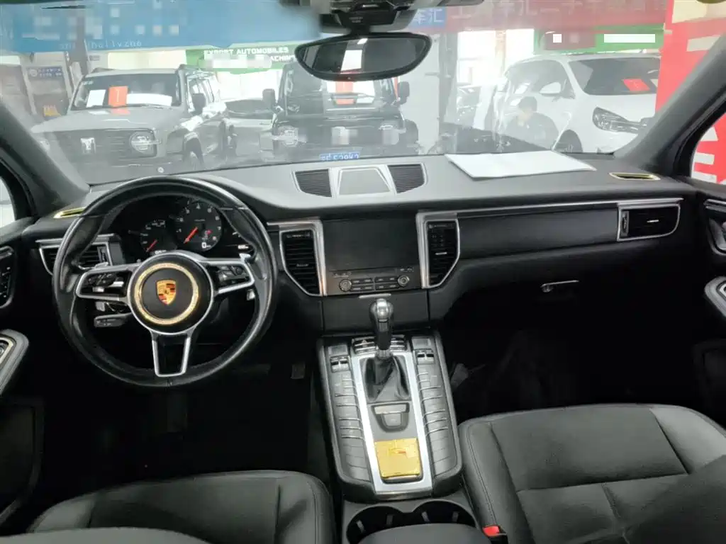 Porsche Macan 2017 Macan 2.0T фото 10