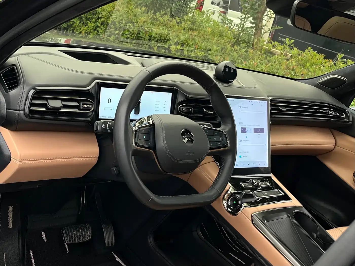 NIO ES8 2021 2020 Model 580KM Signature Edition 6-Seater