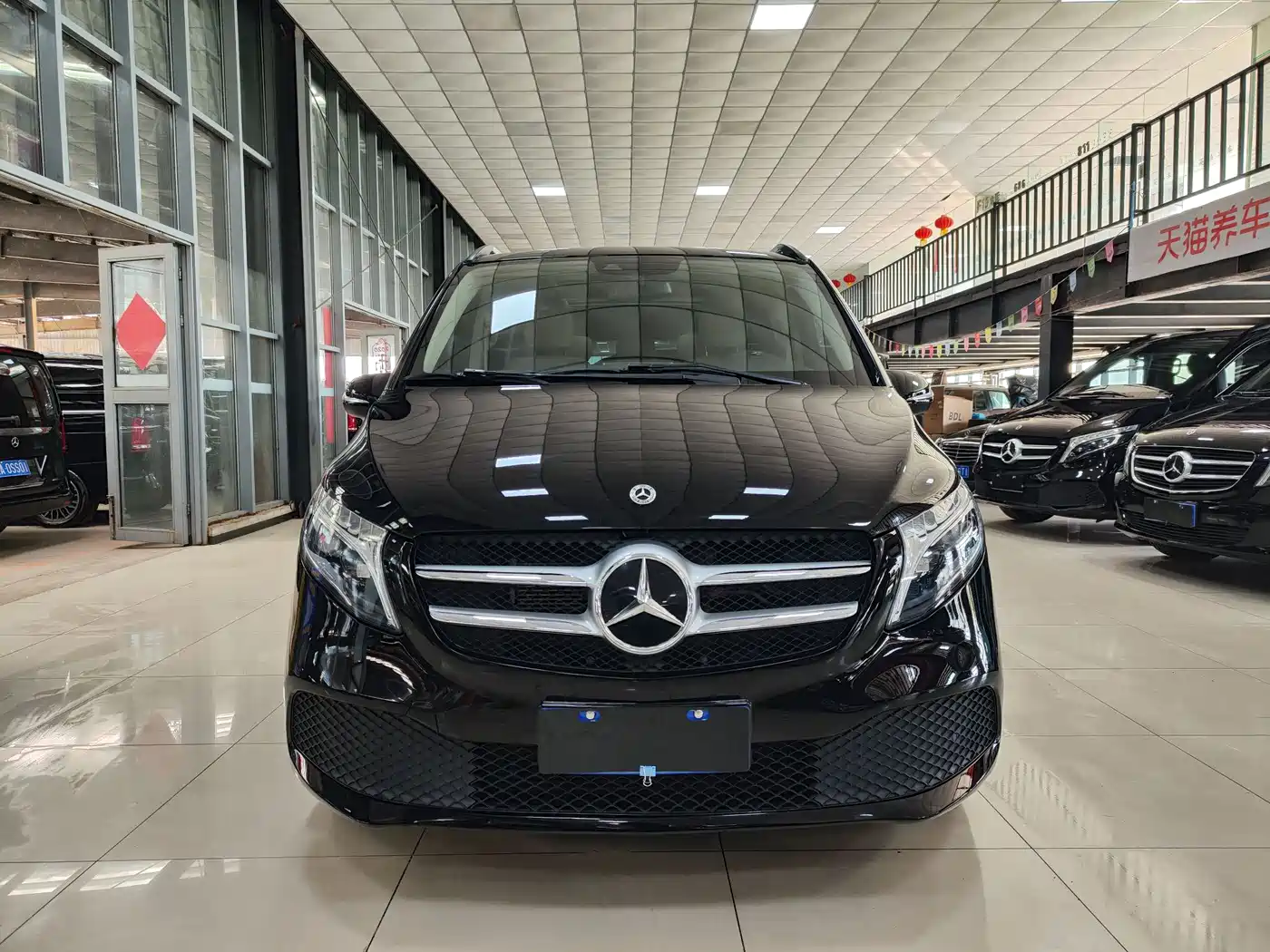 Mercedes-Benz V-Class 2022 V 260 Pilot Edition фото 2