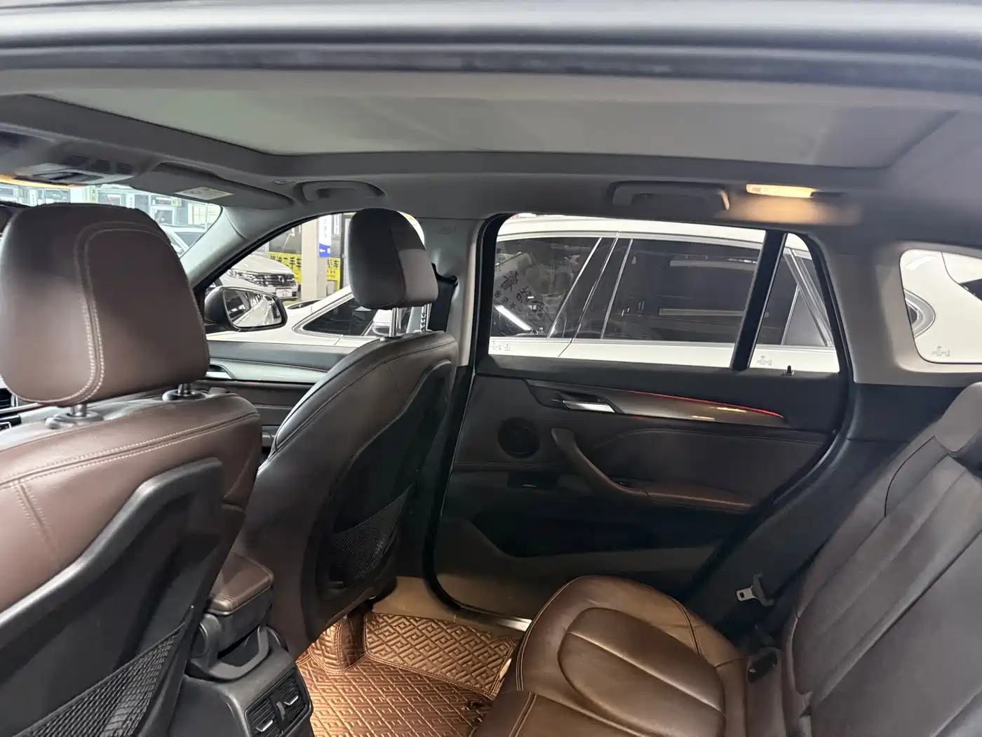 BMW X1 2018 xDrive20Li Luxury Model фото 11