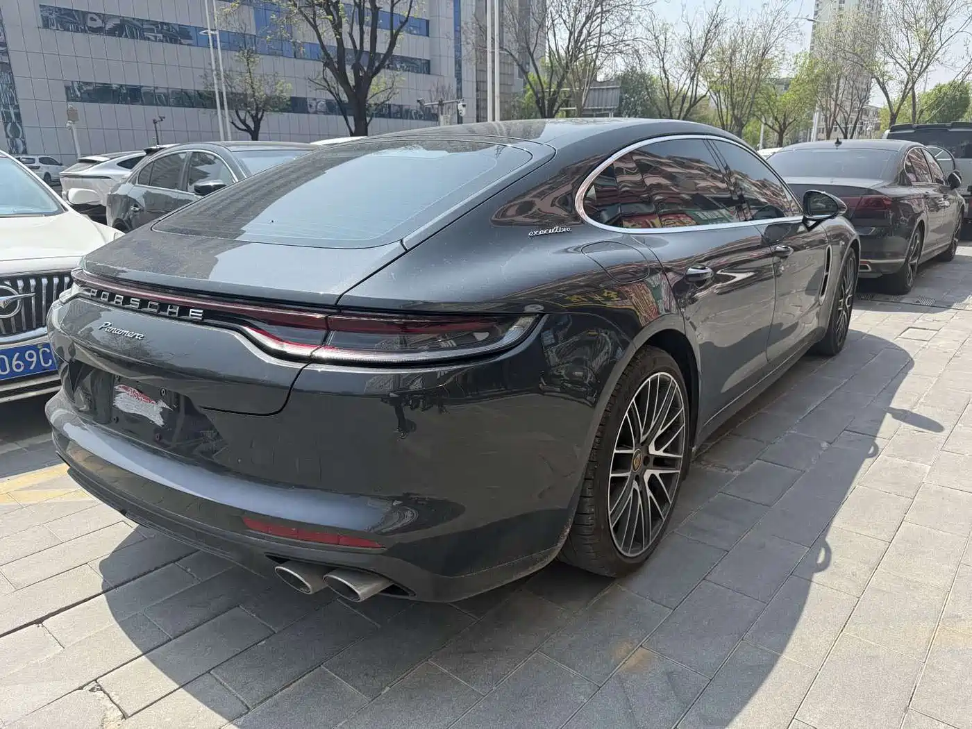 PORSCHE PANAMERA