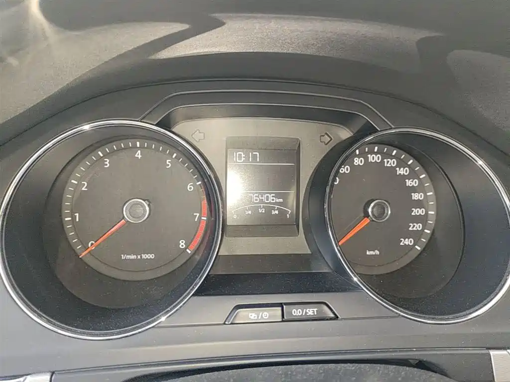 Volkswagen Bora 2015 Quality Edition 1.6L Automatic Fashion фото 12