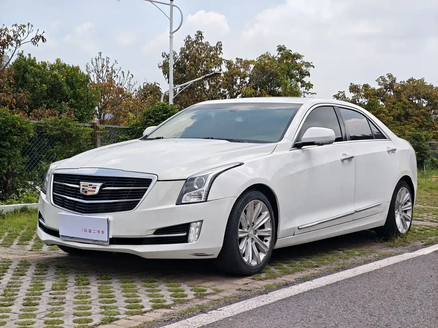 Cadillac ATS-L 2016 28T Fashion Model