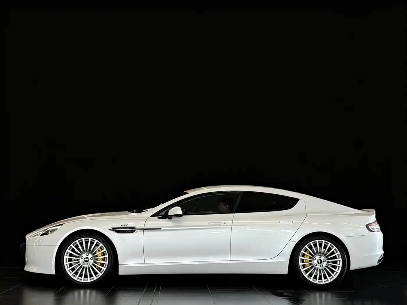 Aston Martin Rapide 2014 2013 6.0L S