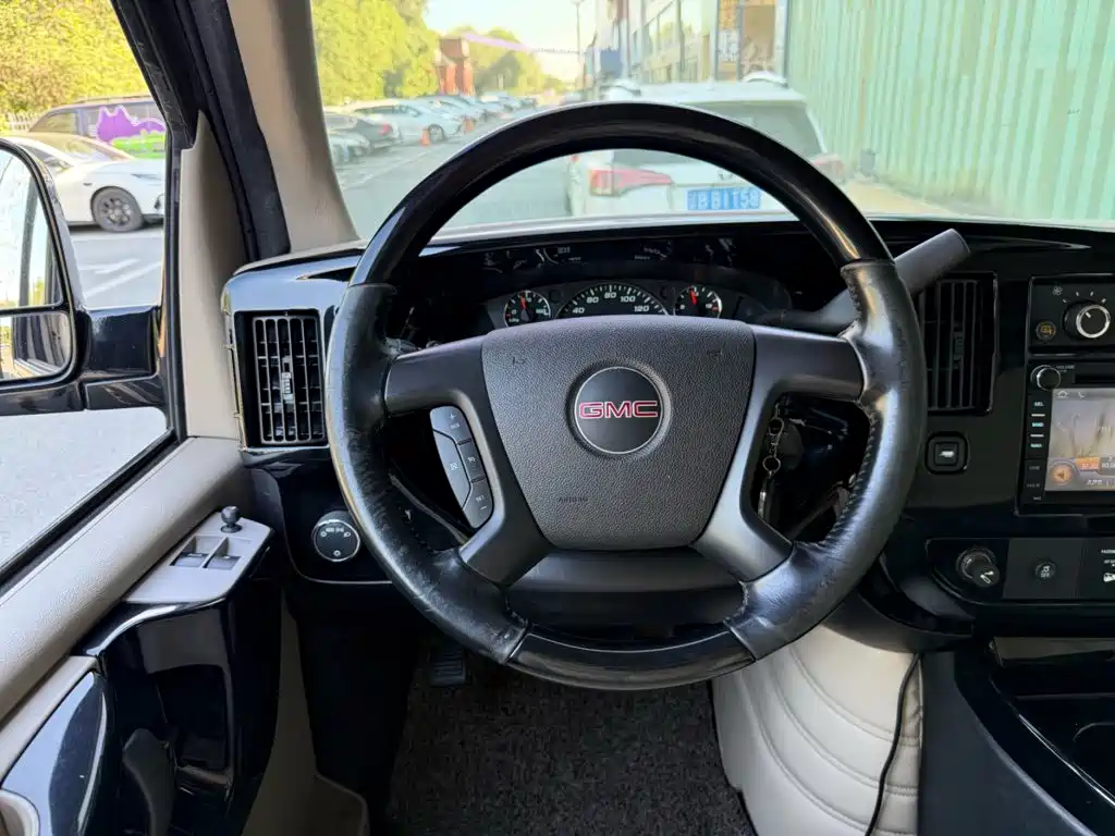 GMC Savana 2015 2013 6.0L 2500S Sport Edition 7-seater