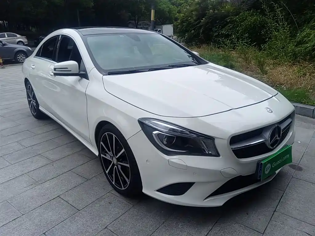 Mercedes-Benz CLA (Import) 2016 CLA 200 Fashion фото 4