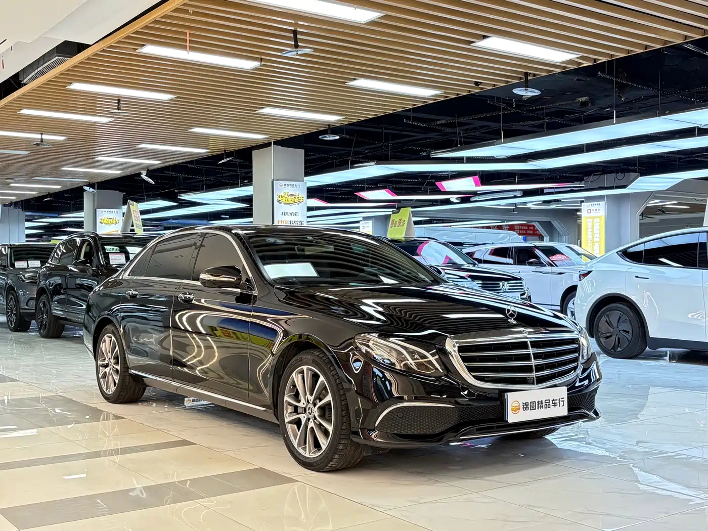 Mercedes-Benz E-Class 2018 E 300 L Luxury фото 7