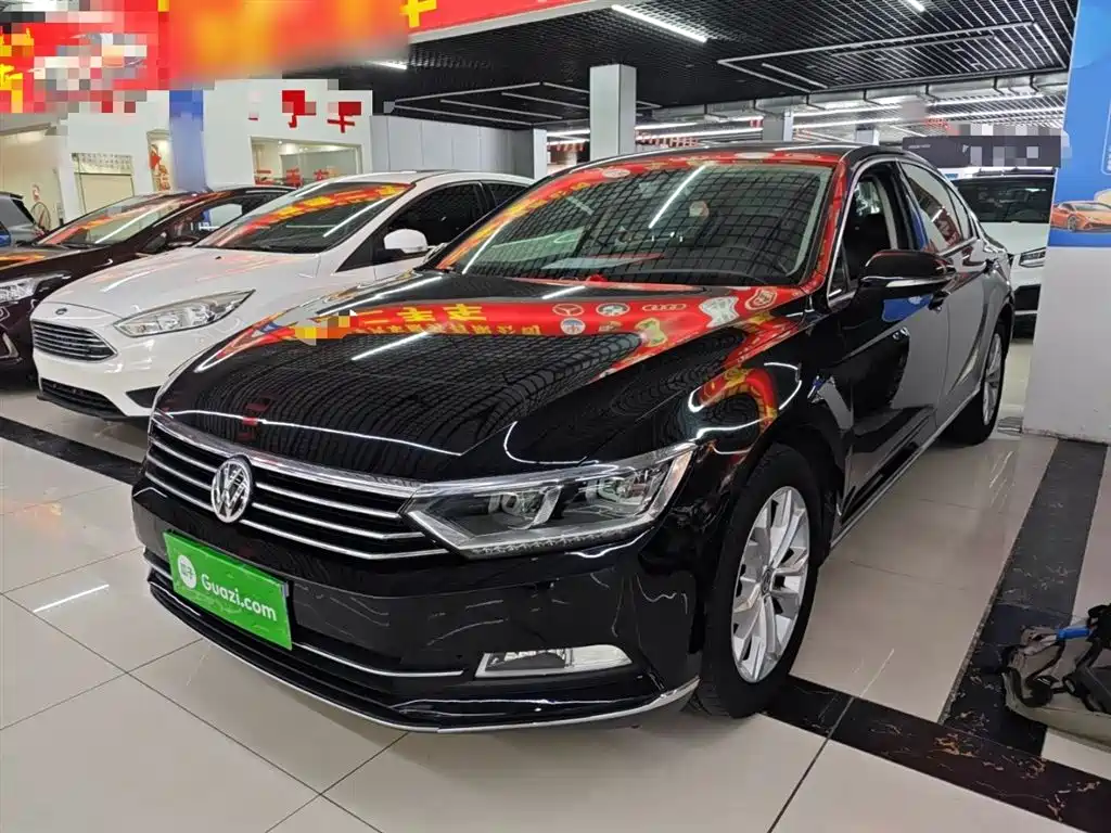 Volkswagen Magotan 2019 330TSI DSG Luxury Class China VI фото 2