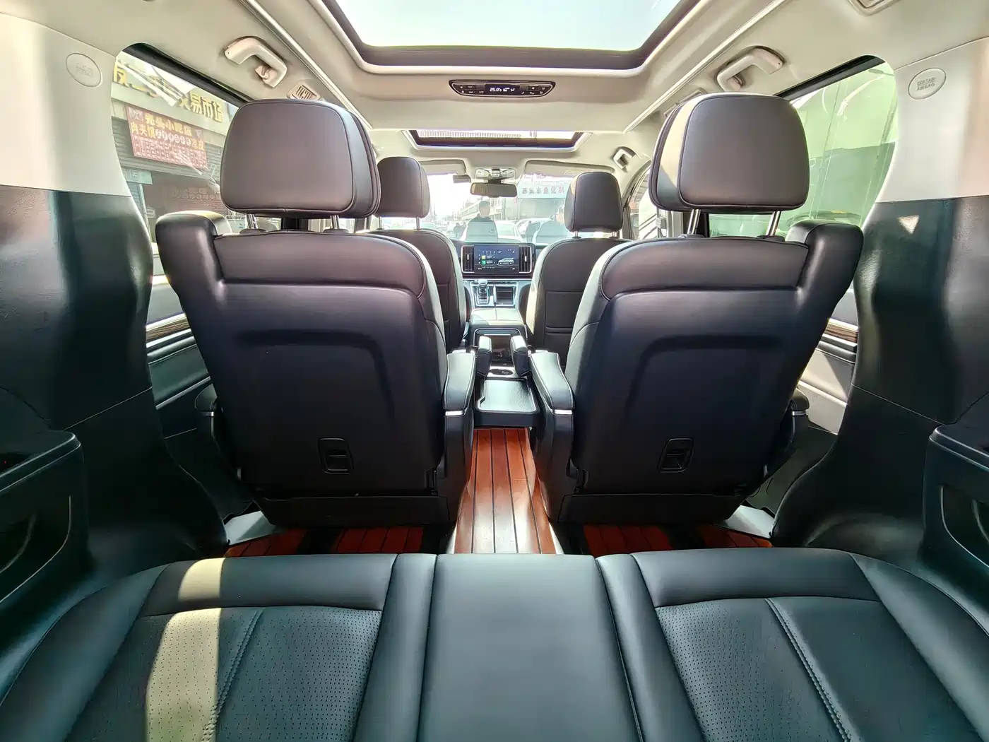 GAC Trumpchi Trumpchi M8 2021 Leading Show Series 390T Ultimate Edition фото 11