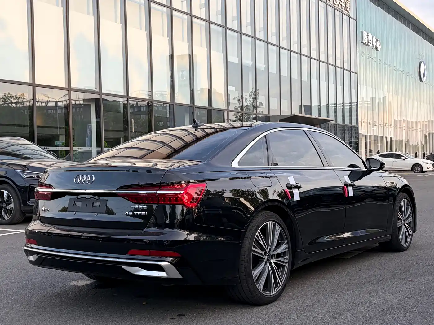Audi A6L 2023 45 TFSI Premium Selection Dynamic фото 17