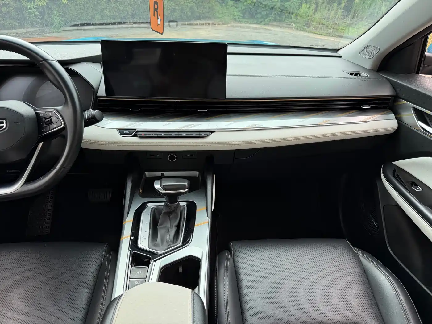 Geely Emgrand L 2022 2022 1.4T CVT Prestige Type