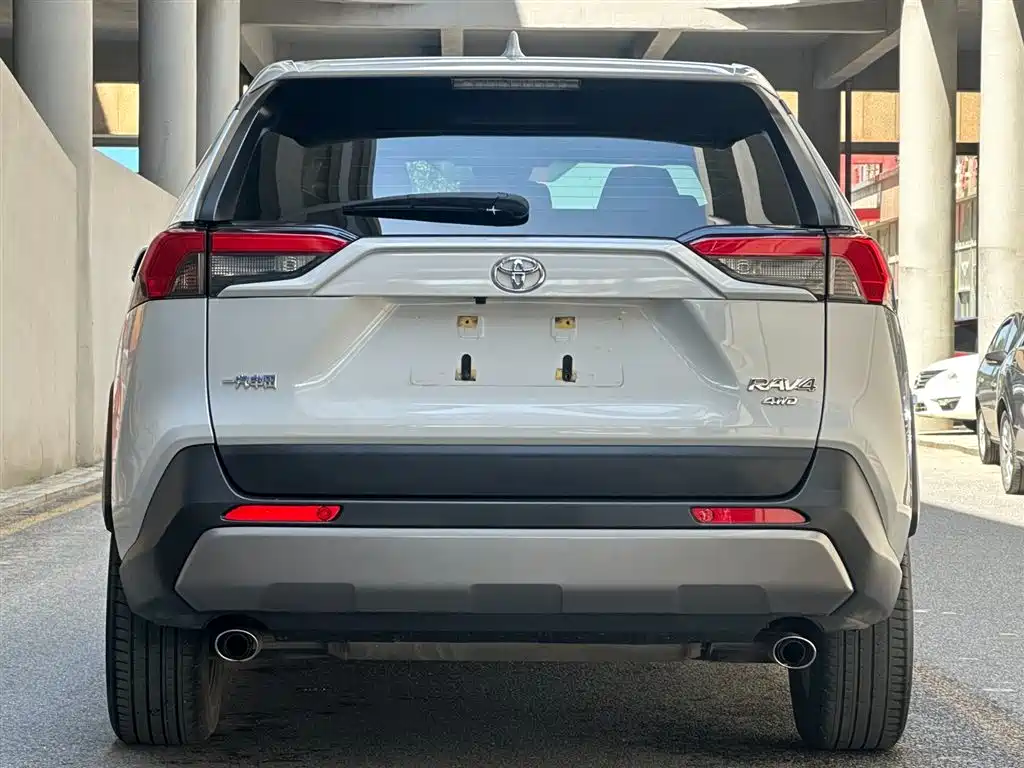 Toyota RAV4 Rongfang 2020 2.0L CVT AWD Trend Edition фото 4