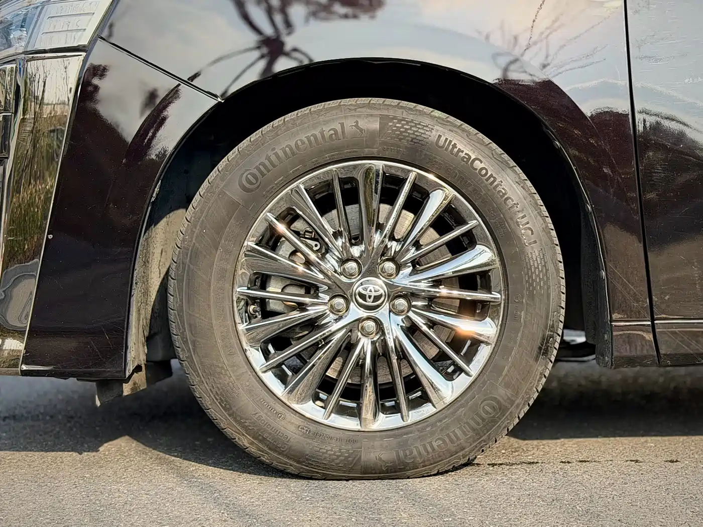 Toyota Vellfire 2019 Hybrid 2.5L HV Premium Edition фото 21