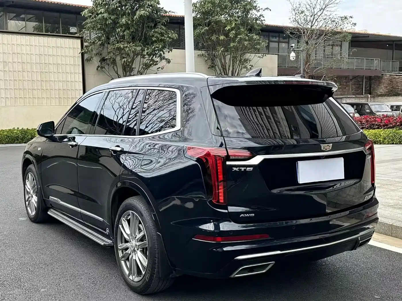 CADILLAC XT6