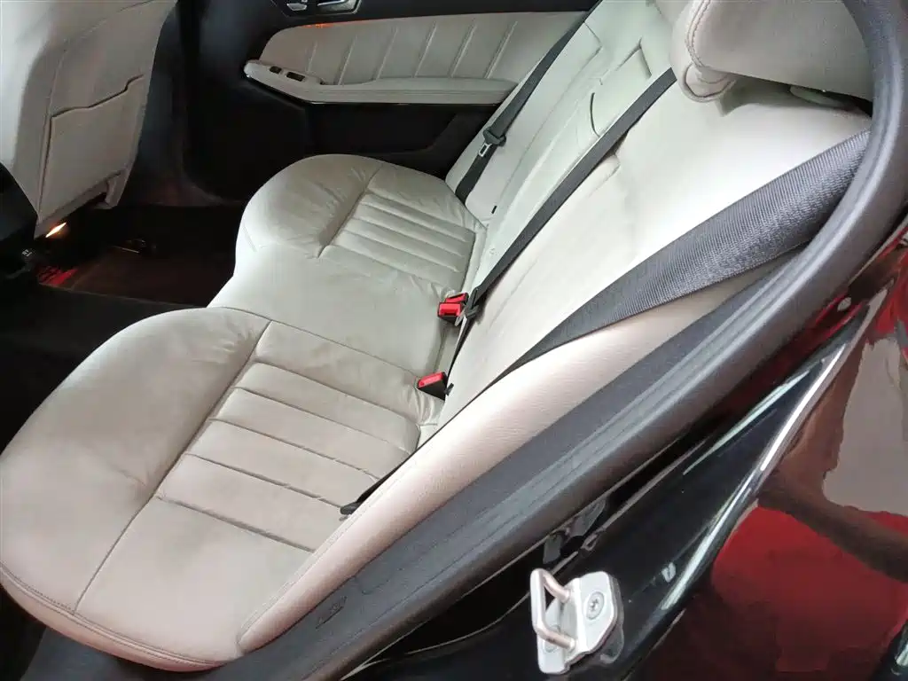 Mercedes-Benz E-Class 2014 Facelift E 300 L Sport фото 17