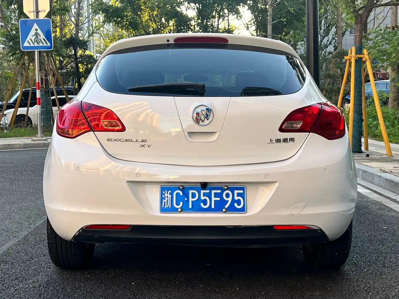 Buick Excelle 2014 XT 1.6L Automatic Fashion фото 6