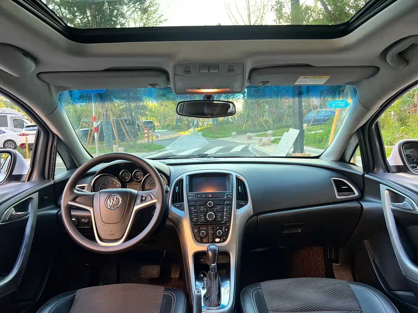 Buick Excelle 2014 XT 1.6L Automatic Fashion фото 11