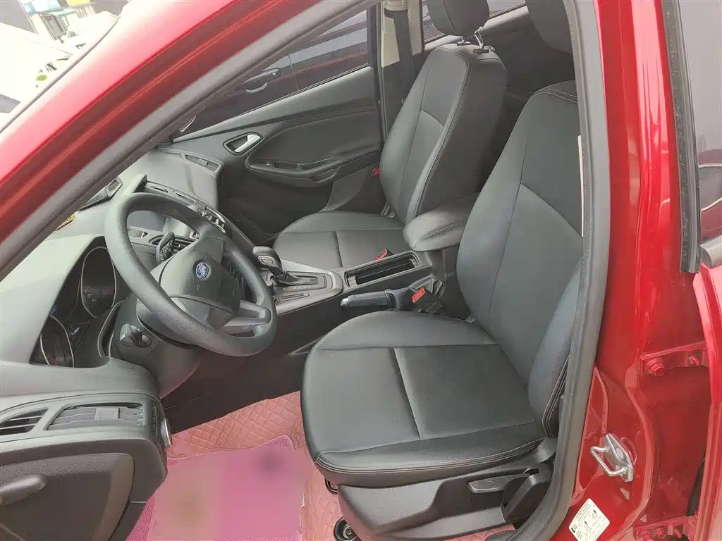 Ford Focus 2018 2018 Hatchback Classic 1.6L Automatic Comfort Smart Edition