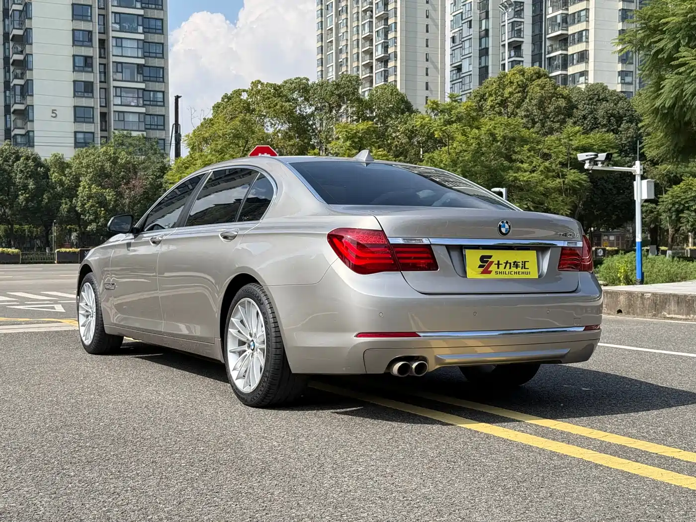 BMW 7 Series 2014 730Li Premium фото 6