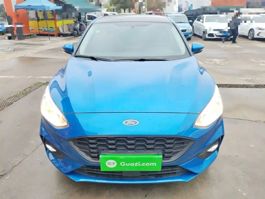 Фото 3 - Ford Focus