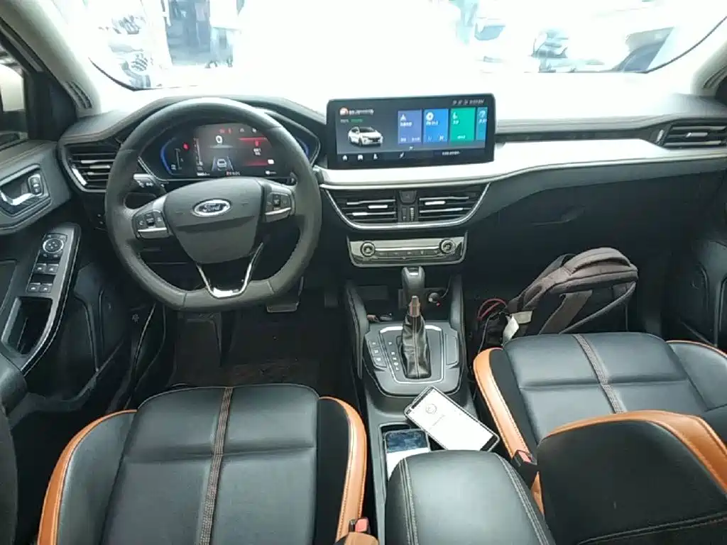 Ford Focus 2023 2022 Sedan EcoBoost 180 Auto Speed Edition