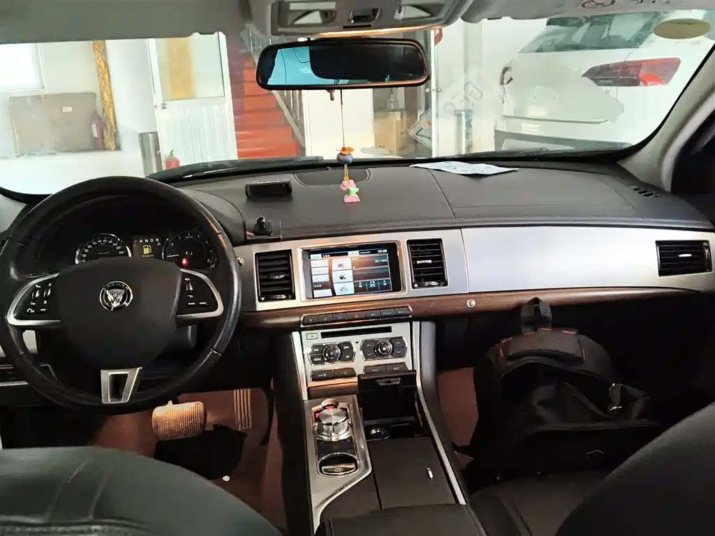 Jaguar XF 2014 2014 XF 3.0 SC Elegance Edition