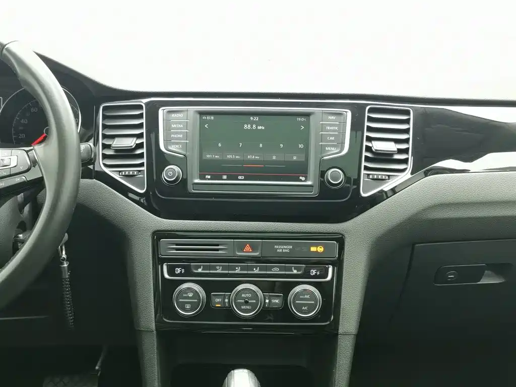 Volkswagen Golf (Import) 2015 1.4TSI Sportsvan фото 12