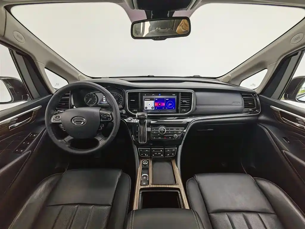 GAC Trumpchi Trumpchi M8 2018 320T Premium Edition фото 5