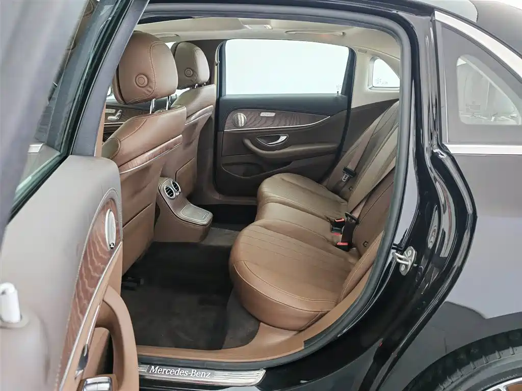 Mercedes-Benz E-Class 2021 Facelift E 260 L 4MATIC фото 15