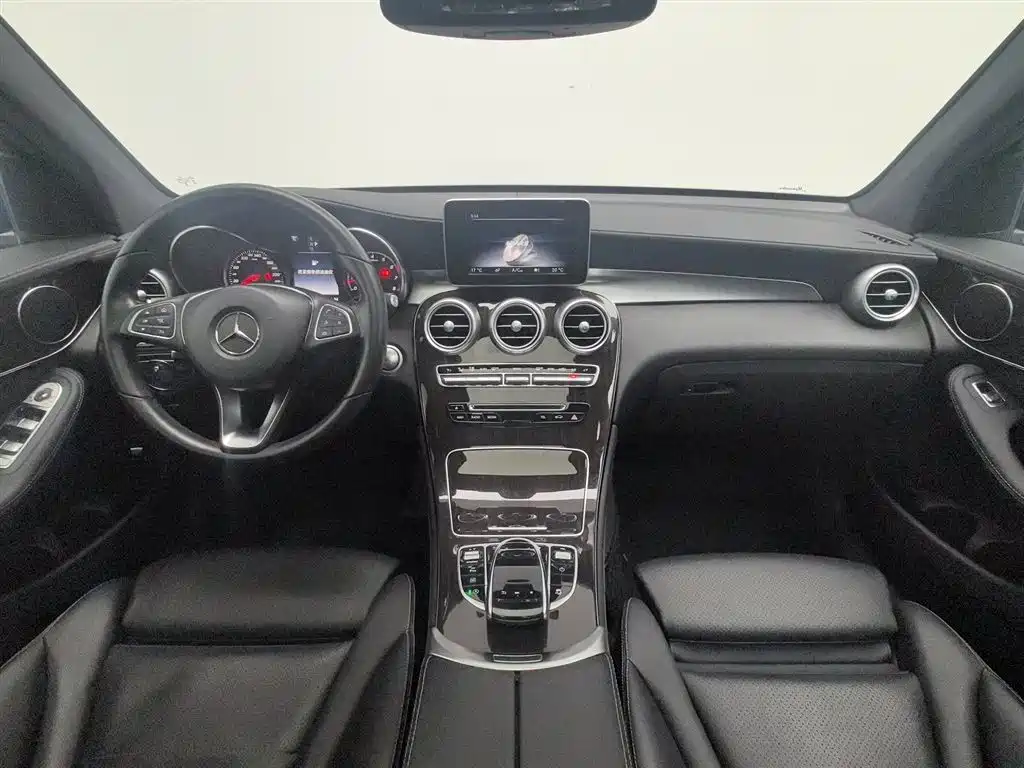Mercedes-Benz GLC 2017 GLC 260 4MATIC Dynamic фото 5