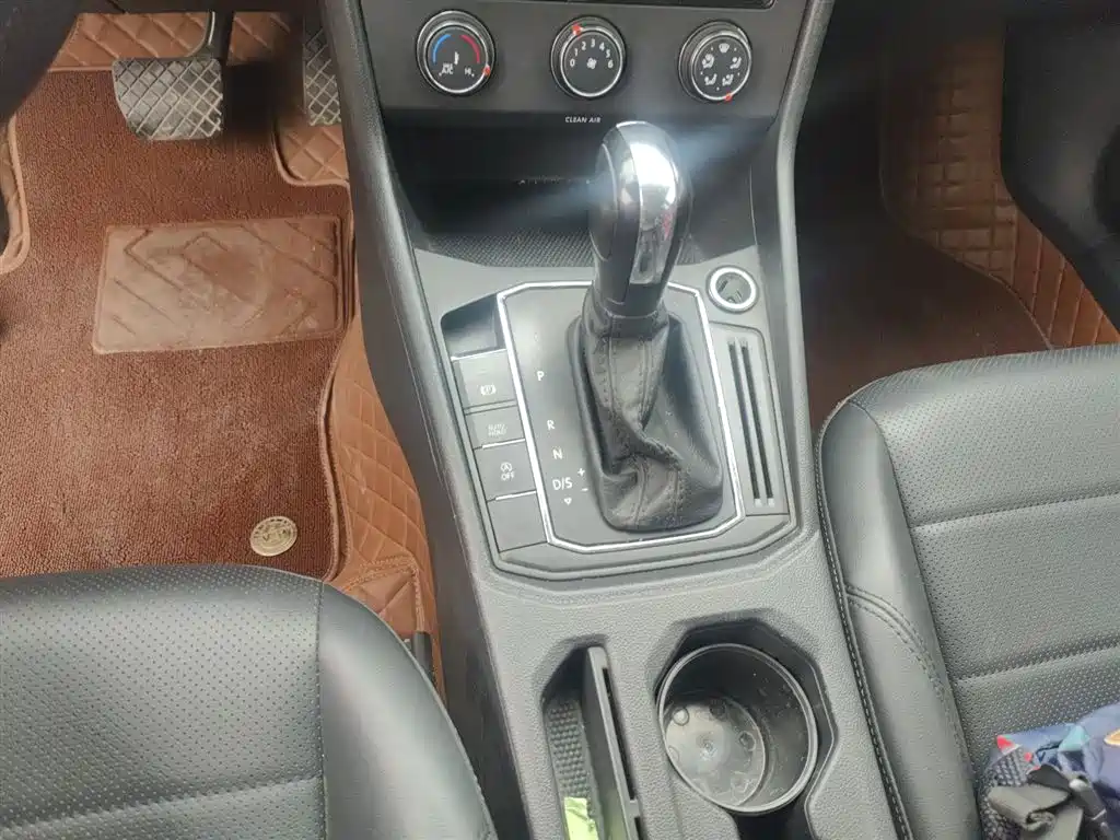 Volkswagen Lavida 2018 1.5L Automatic Comfort Version China V фото 10