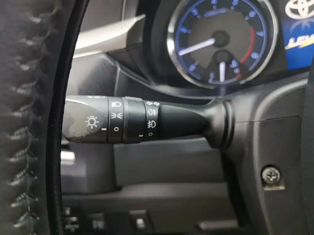 Toyota Levin 2014 1.8GS CVT Elite Edition фото 21