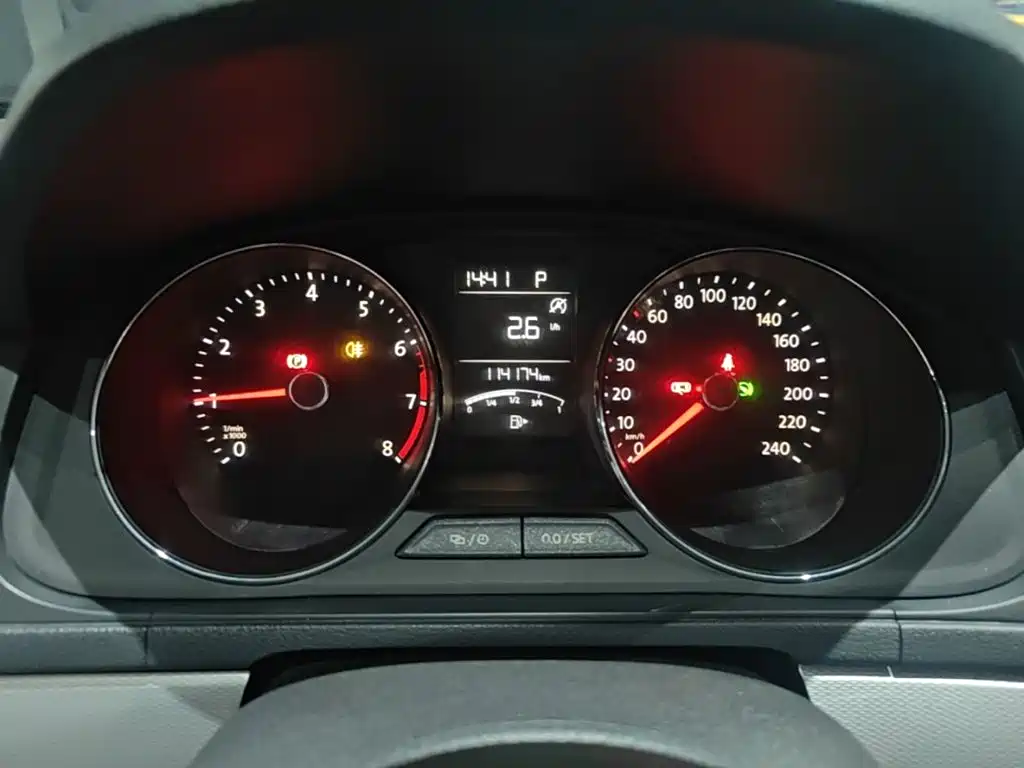 Volkswagen Lavida Tour 2018 2017 180TSI DSG Comfort Edition