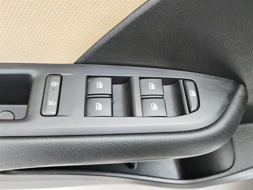 Chevrolet Monza 2022 320 Automatic Enjoyment Sunroof Edition фото 9