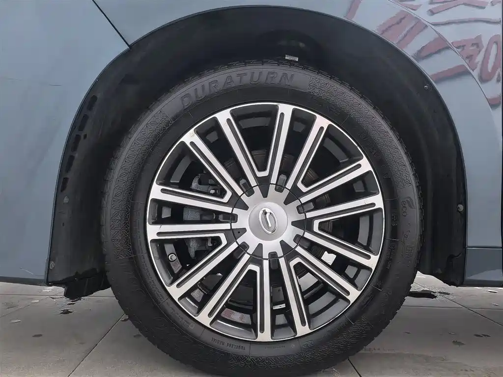 GAC Trumpchi Trumpchi M8 2021 Leading Show Series 390T Ultimate Edition фото 17
