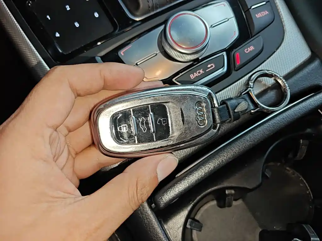 Фото 9 - Audi A6L
